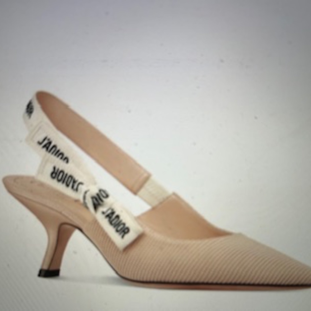 DIOR SLINGBACK KITTEN PUMP SIZE 37.5